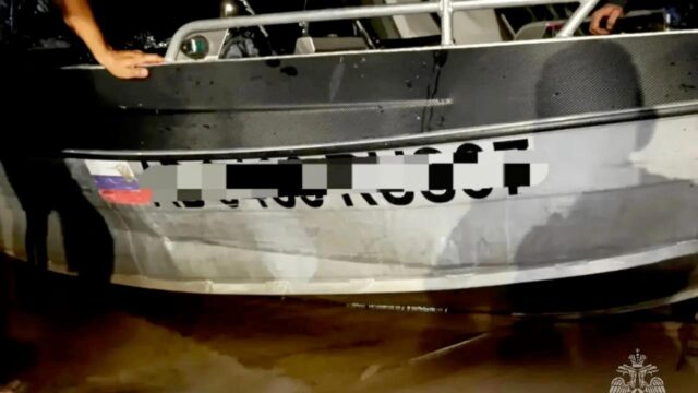 После столкновения лодок на Волге под Иваново госпитализировали четырех человек Одна из моторных лодок после столкновения на Волге под Иваново - РИА Новости, 1920, 04.08.2026