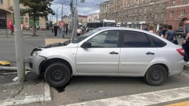 ДТП в Омске могло произойти из-за проблем со здоровьем водителя ДТП в Омске, в котором пострадали семь пешеходов - РИА Новости, 1920, 07.08.2026