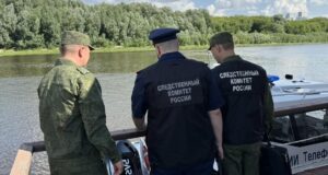 Сотрудники СК проводят следственные мероприятия на месте столкновения двух катеров в Самарской области - РИА Новости, 1920, 10.08.2026