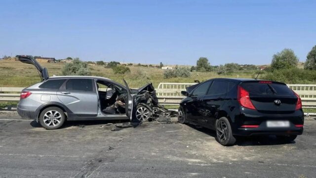 В ДТП под Волгоградом пострадали шесть человек, включая двух детей Последствия ДТП в Волгоградской области - РИА Новости, 1920, 08.08.2026