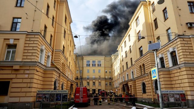 МЧС: в Петербурге при пожаре в ДК пострадали только административные помещения Пожар в ДК Выборгский в Санкт-Петербурге - РИА Новости, 1920, 11.08.2026