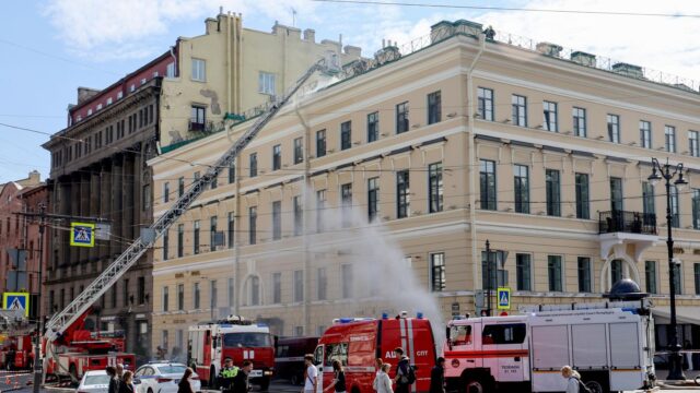 Соседнее здание с домом Щербакова в центре Петербурга не пострадало от пожара Пожар в Адмиралтейском районе Санкт-Петербурга - РИА Новости, 1920, 14.08.2026
