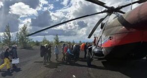 Эвакуация туристов, заблокированных в районе вулкана Толбачик из-за размыва дороги - РИА Новости, 1920, 24.08.2026