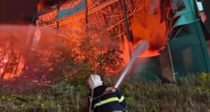 Ликвидация пожара на складе в Пушкинском районе Санкт-Петербурга - РИА Новости, 1920, 24.08.2026