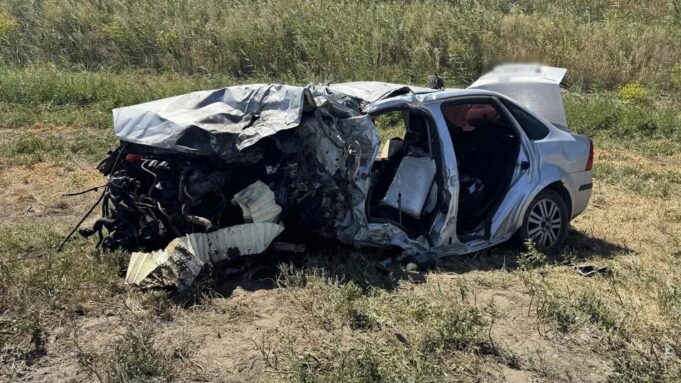 В Волгоградской области в ДТП с иномаркой и грузовиком погибли два человека ДТП в Городищенском районе - РИА Новости, 1920, 25.08.2026