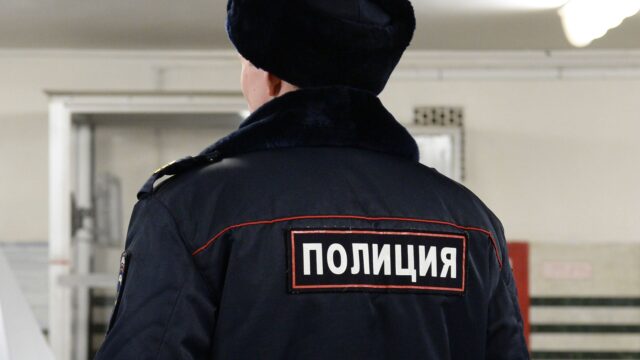 Полицейские задержали избившего двух пожилых женщин жителя Омска Полицейский - РИА Новости, 1920, 07.09.2026