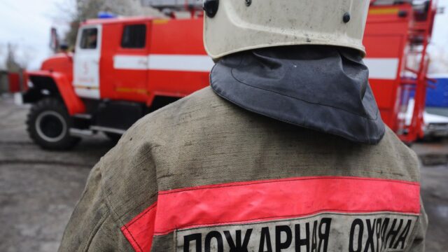 В Тамбовской области из-за атаки ВСУ загорелся купол церкви Николая Чудотворца Сотрудник пожарной охраны - РИА Новости, 1920, 07.09.2026
