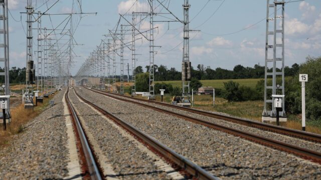 В Ростовской области возобновили движение поездов, нарушенное атакой БПЛА Железная дорога - РИА Новости, 1920, 06.09.2026