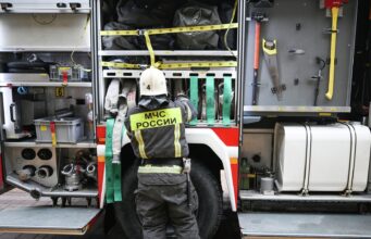 В Краснодарском крае БПЛА повредили восемь жилых домов, храм и детский сад Сотрудник МЧС России - РИА Новости, 1920, 09.09.2026