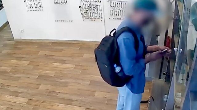 Турист из Нижнего Новгорода украл экспонат из музея ложки во Владимире - РИА Новости, 1920, 08.09.2026