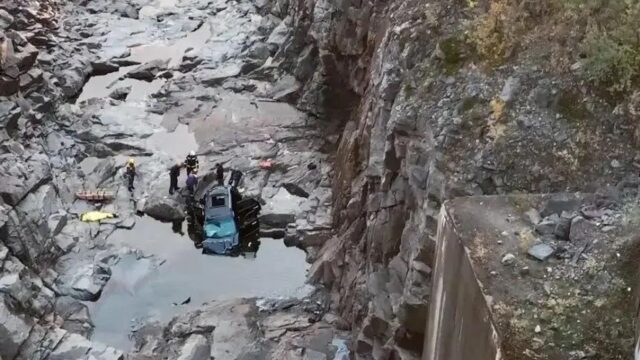 В Мурманской области автомобиль упал с крутого склона, один человек погиб Последствия ДТП в Кольском районе Мурманской области - РИА Новости, 1920, 09.09.2026